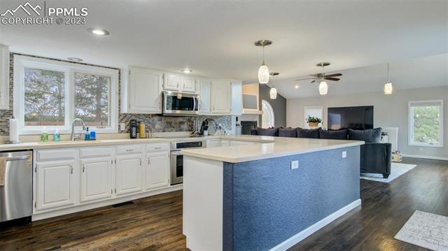 1494 Deerpath Road