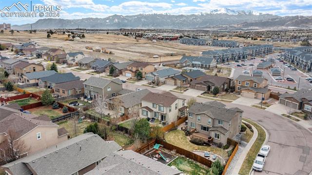 6077 Cumbre Vista Way