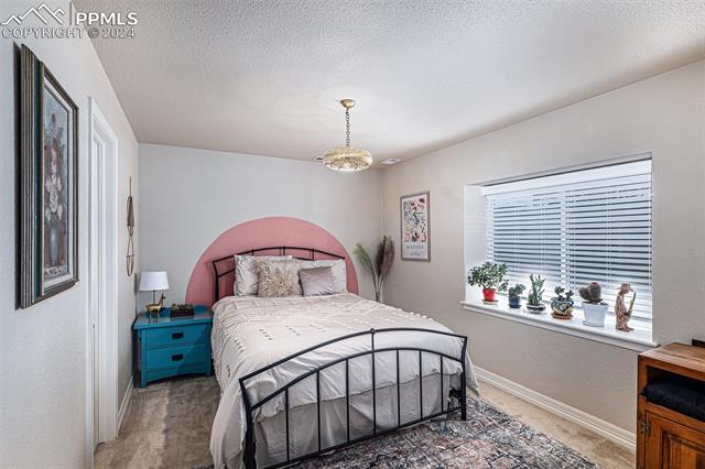 6077 Cumbre Vista Way