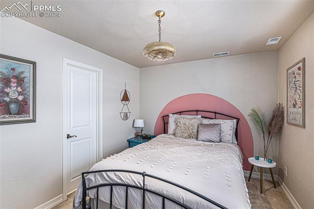 6077 Cumbre Vista Way