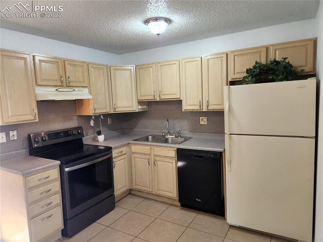 3295 Oro Blanco Drive
