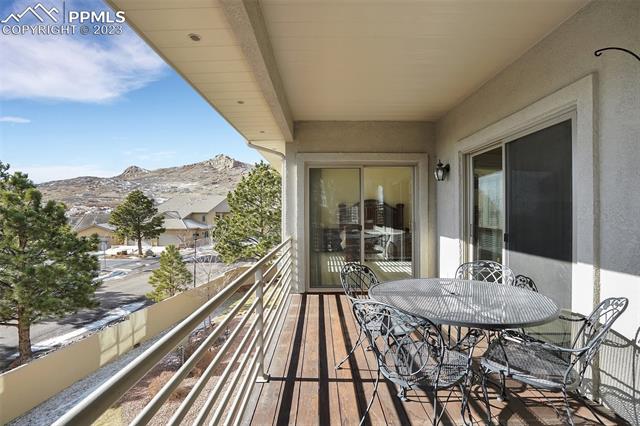 2617 Twin Harbor Heights