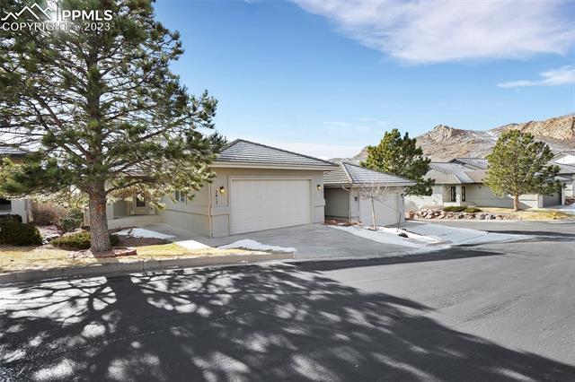 2617 Twin Harbor Heights