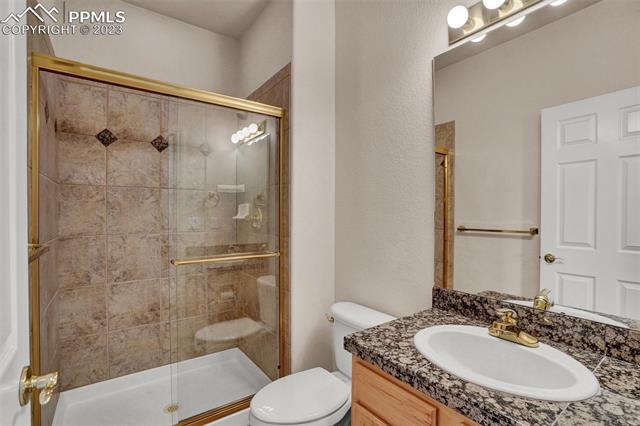 2617 Twin Harbor Heights
