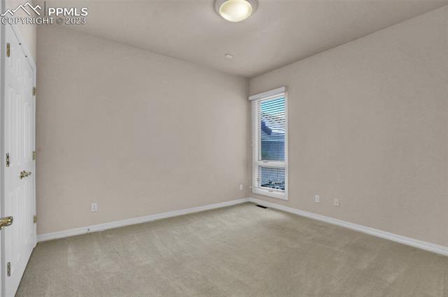 2617 Twin Harbor Heights