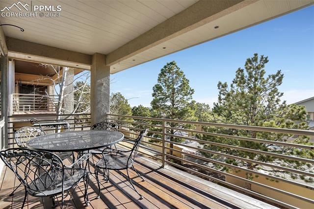 2617 Twin Harbor Heights
