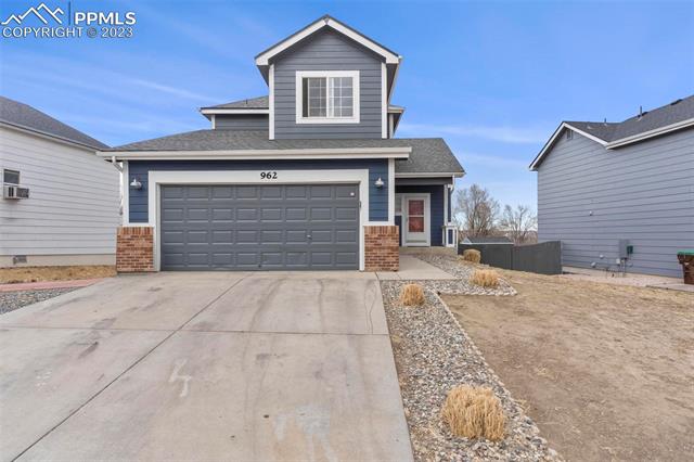 962 Legend Oak Drive