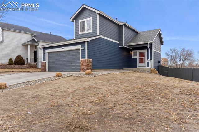 962 Legend Oak Drive
