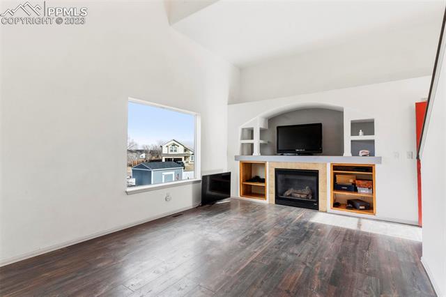 962 Legend Oak Drive