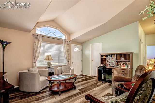 4661 Gray Fox Heights