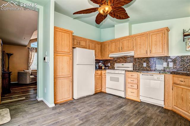 4661 Gray Fox Heights