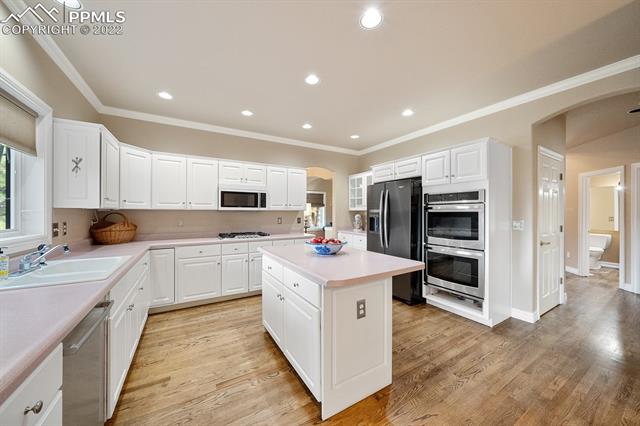 410 St Moritz Way