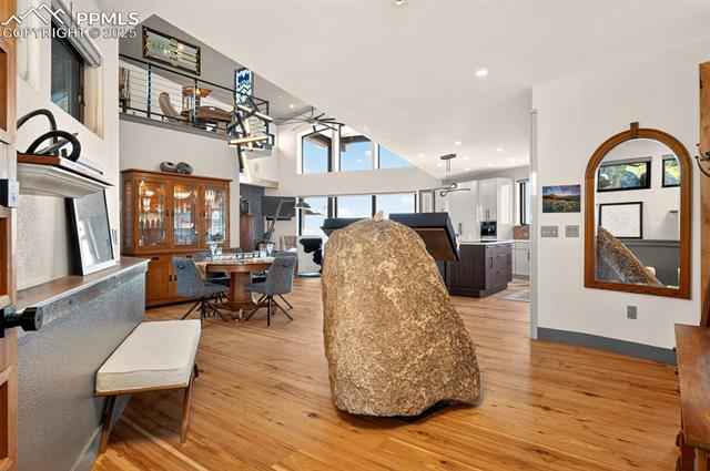 5320 Lost Cabin Road