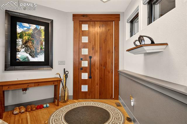 5320 Lost Cabin Road