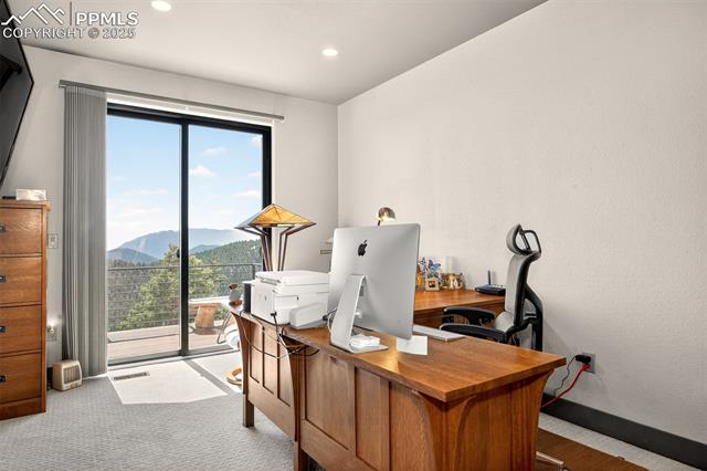 5320 Lost Cabin Road