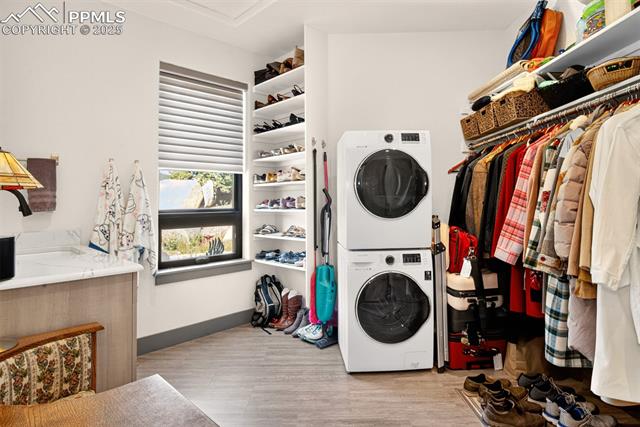 5320 Lost Cabin Road