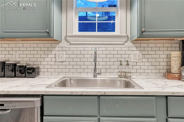 2116 W Cucharras Street