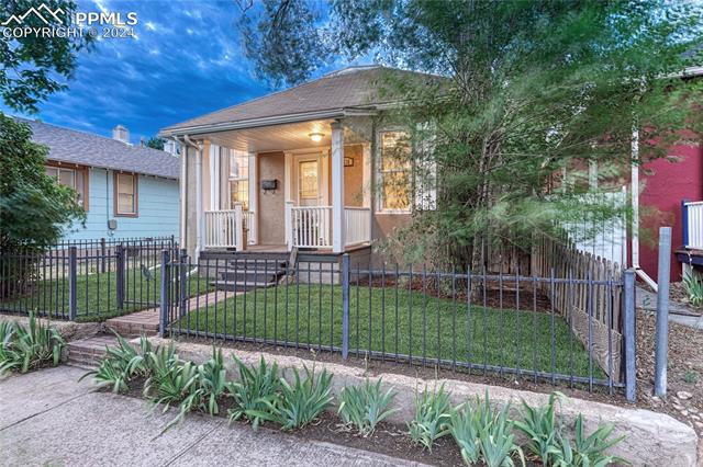 2116 W Cucharras Street