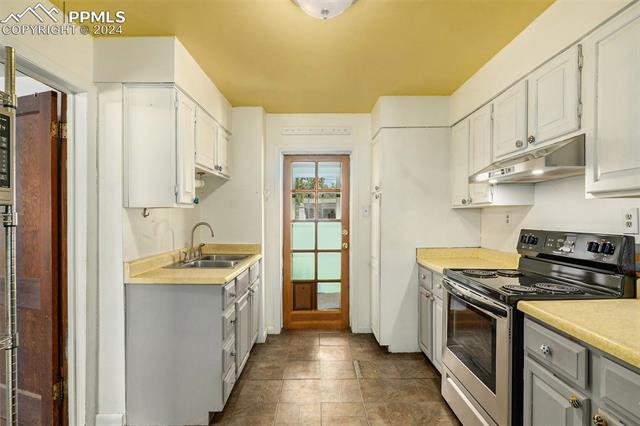 2522 W Vermijo Avenue