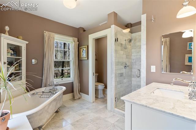 20 W Caramillo Street