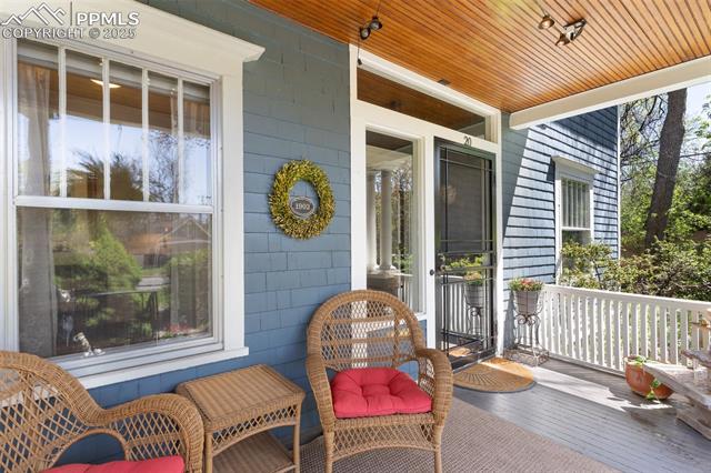 20 W Caramillo Street