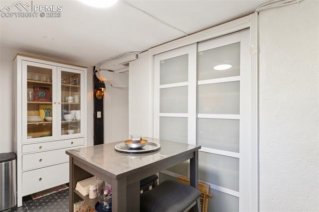 20 W Caramillo Street