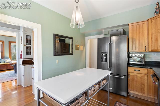 20 W Caramillo Street