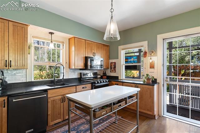 20 W Caramillo Street