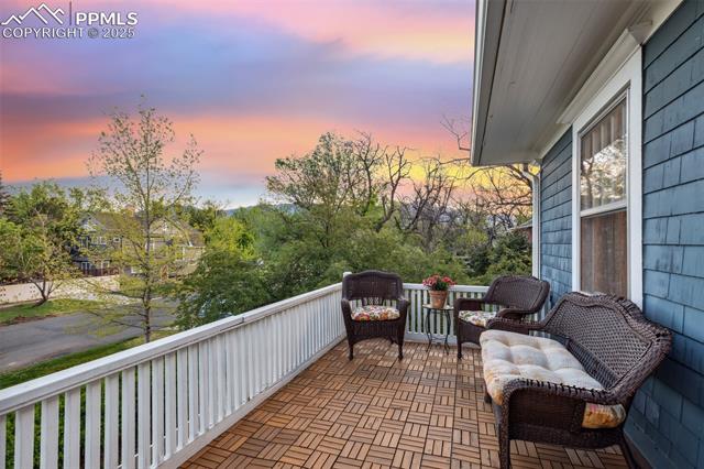 20 W Caramillo Street