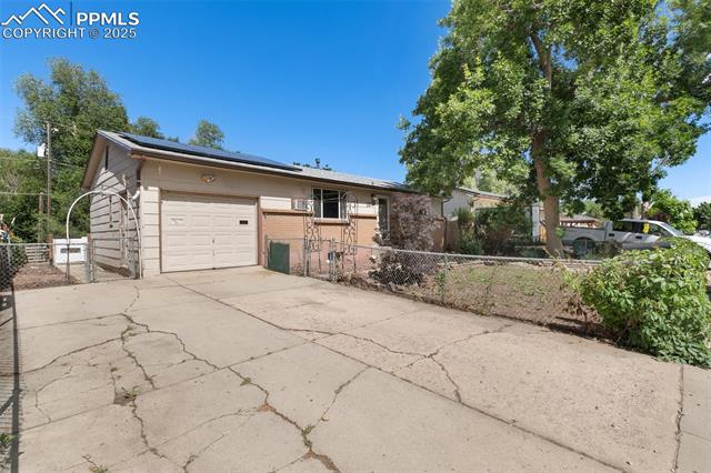 1215 Hartford Street