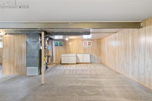 1215 Hartford Street