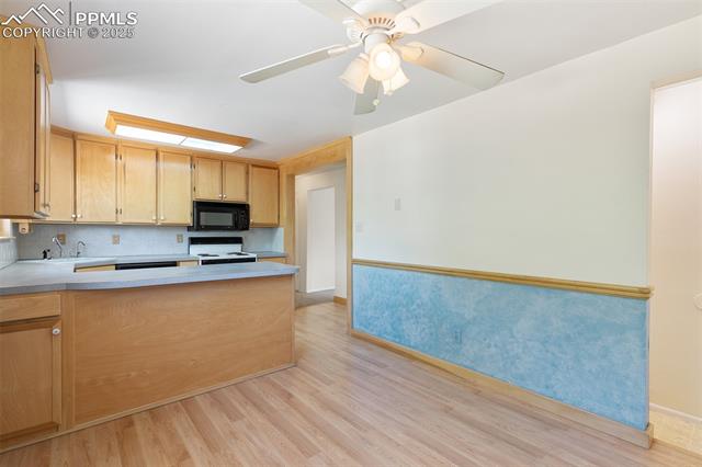 1215 Hartford Street