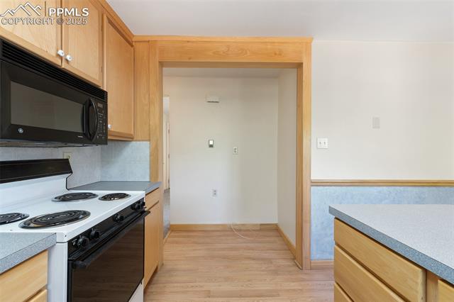 1215 Hartford Street