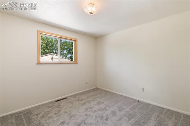 1215 Hartford Street