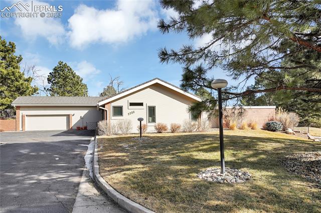 2723 Fawn Grove Court