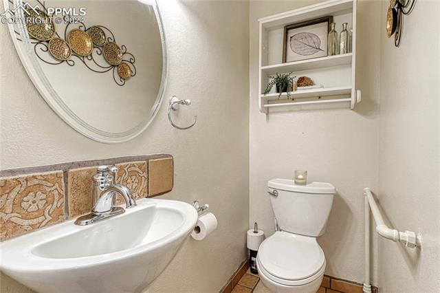 1313 E Platte Avenue