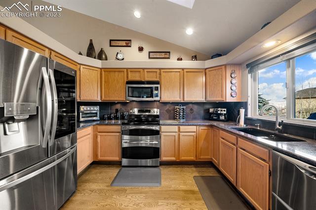 6147 Maroon Mesa Drive