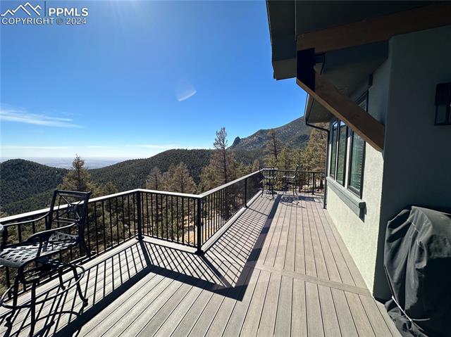 484 Ponderosa View