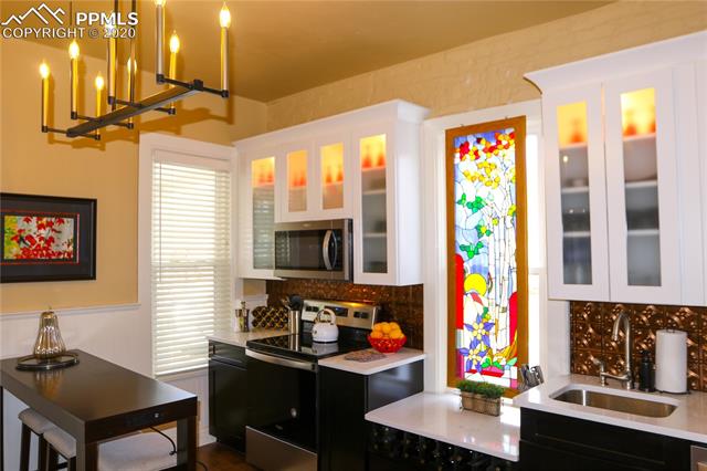 1026 W Colorado Avenue