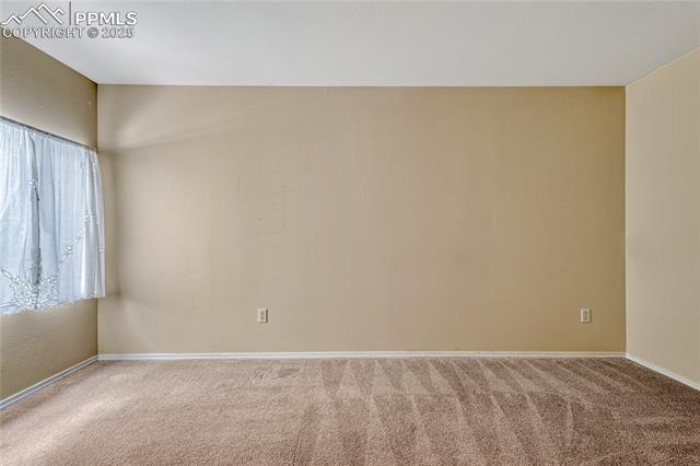 5105 Saddleback Heights