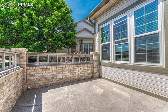 5105 Saddleback Heights