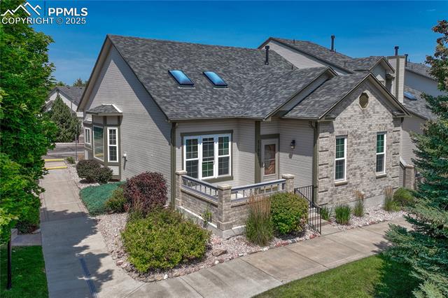 5105 Saddleback Heights