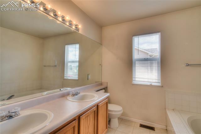 2220 Blizzard Valley Trail