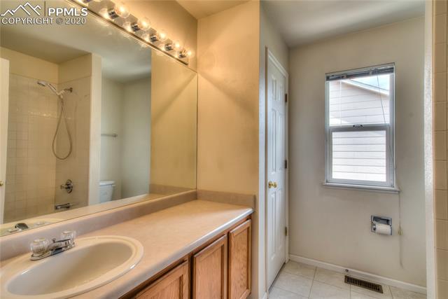 2220 Blizzard Valley Trail