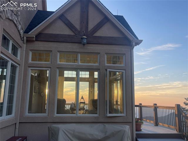 5290 Lower Vista Road