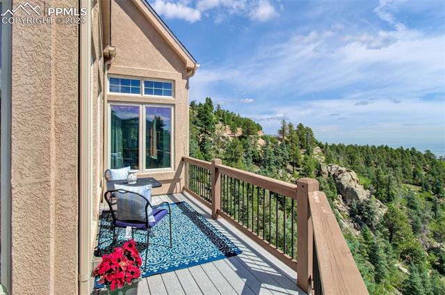 5290 Lower Vista Road