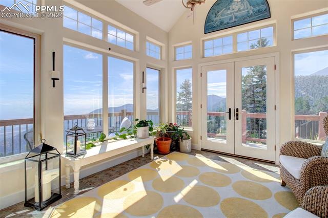 5290 Lower Vista Road