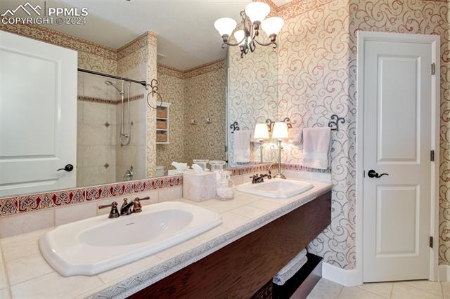 5290 Lower Vista Road