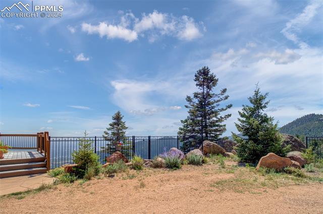 5290 Lower Vista Road