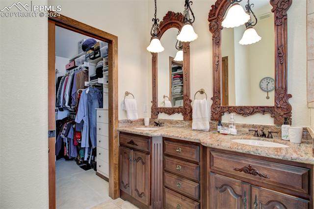 5290 Lower Vista Road